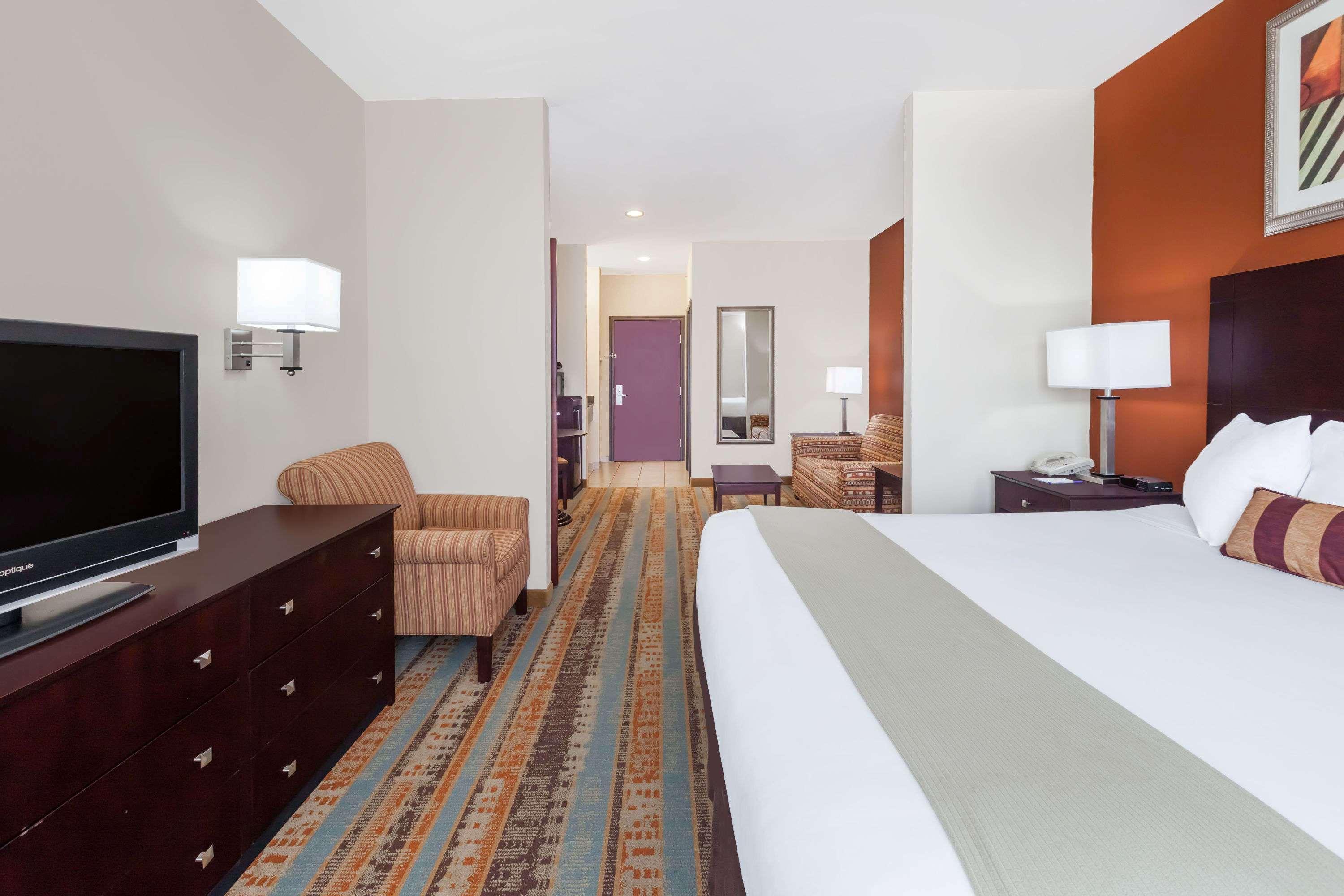 Hotel Baymont By Wyndham